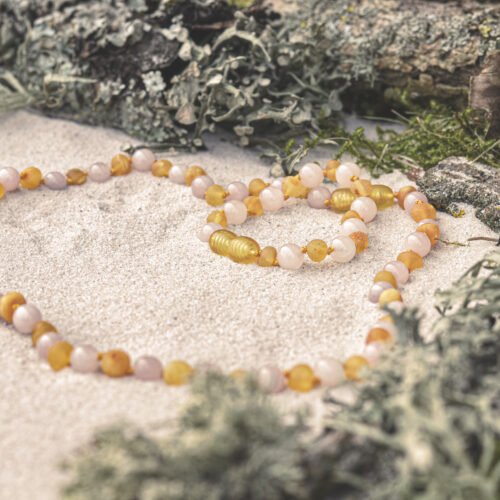Raw honey rose quartz 1